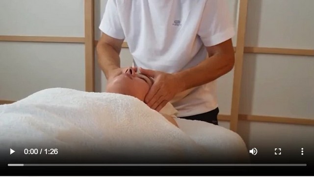 link al video del massaggio al viso Kobido